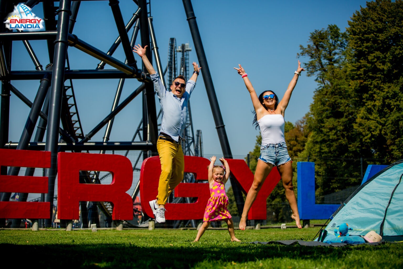 Pole Namiotowe Energylandia Rodzinny Park Rozrywki W Zatorze