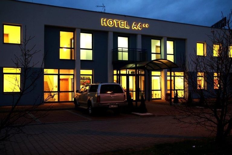 Hotel A4 MOP Zastawie** ENERGYLANDIA Rodzinny Park Rozrywki w Zatorze